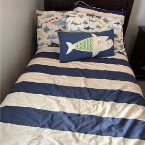 Pottery Barn Kids - Full size Duvet cover/2 pillows shams